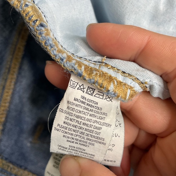 French Connection Women’s US 8 Allene Denim Mini Skirt Two-Toned Raw Hem EUC - Picture 8 of 8